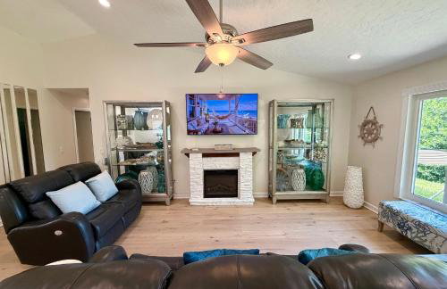 Near KSC - Peaceful Spacious Home for 6 - Fully Stocked Kitchen and Coffee Bar - Foto 16