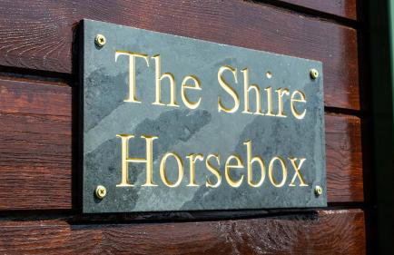 The Shire Luxury Converted Horse Lorry with private hot tub Cyfie Farm - Foto 2