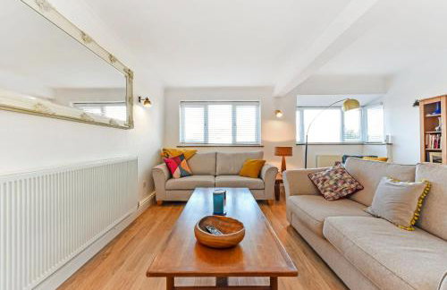 High Tide, East Wittering - Photo 4