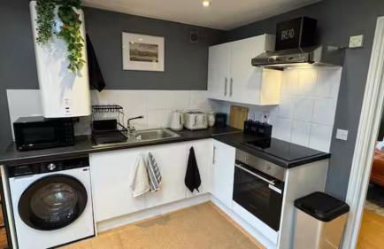 Watford High Street apartment with kitchen & sofa bed - Foto 9