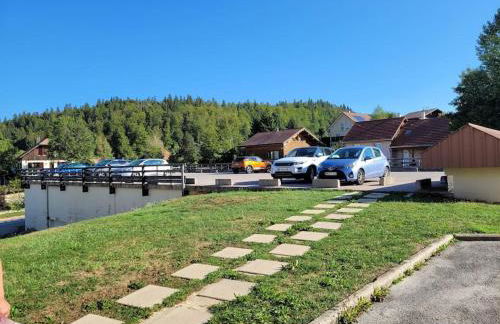 LE CHALET des 3 Sapins, Superbe Duplex Montagnard avec balcon, au calme - Les Rousses, Draps inclus & Parking gratuit - Foto 41