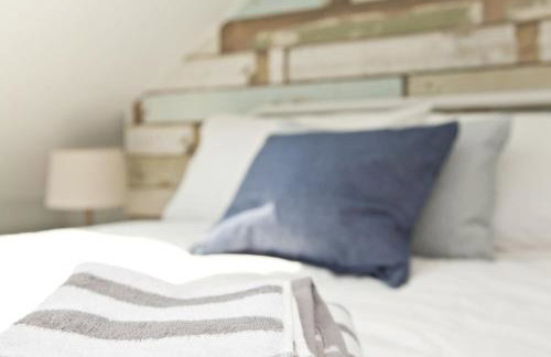 COASTGUARD COTTAGES by BOURNECOAST - A Charming Victorian Holiday Home with SEA VIEWS, HOT TUB and Garden - HB6098 - Foto 23