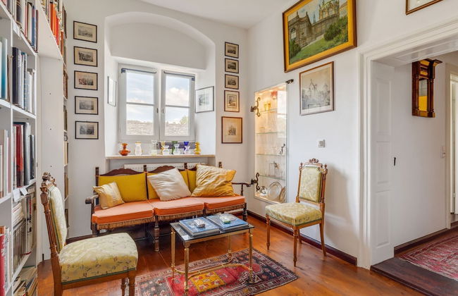 Lavish Castle in Riedenburg with Garden near Lake - Foto 13