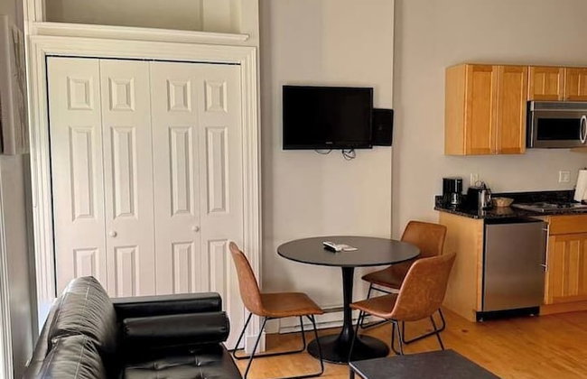 Maverick Suites at 402 Columbus Ave - Foto 46