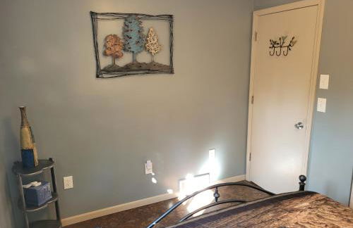 Hazel's Goose Creek Lodge - Private Riverfront! - Foto 34