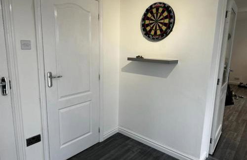 Large 3 bed property - Photo 9