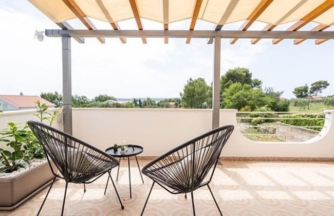 Remarkable 4-bed House in Kaštel Novi - Foto 32