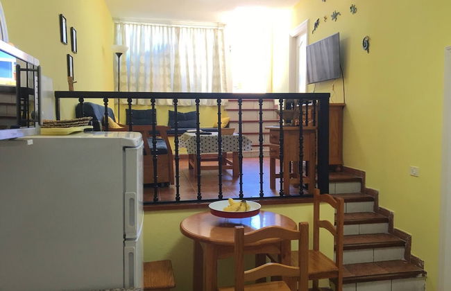 2 Bd Apartment With Stunning View - Photo 17