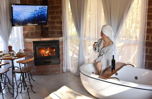 Cabana com lareira, hidro, cavalos e piscina - Foto 2