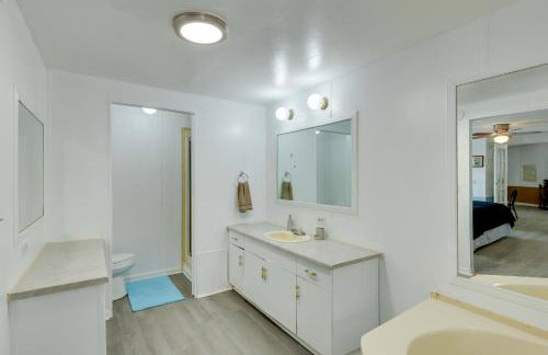 Fish and Explore Wooded Lake Guntersville Retreat - Foto 15