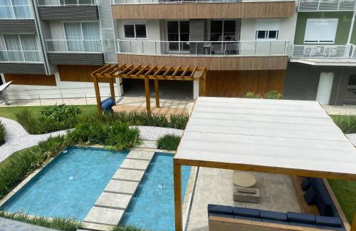 Apartamento em Condomínio Clube frente à praia do Campeche - Foto 30