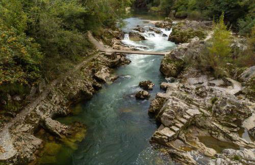 La Mariña de Tornin Cerca de Cangas de Onís - Foto 25