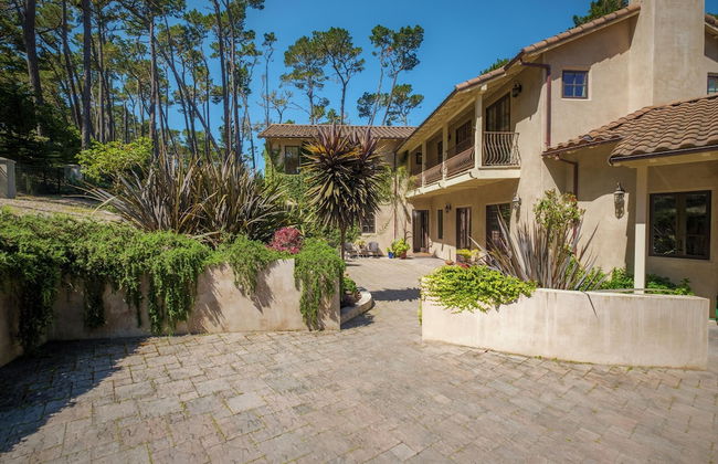 Lx17 Pebble Beach Golfer Retreat - Photo 19