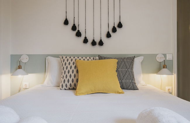 Mid-Century Modern Villa Vintage Charm - Foto 11