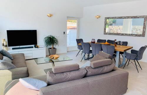 neues Haus mit beheiztem Pool - Foto 7