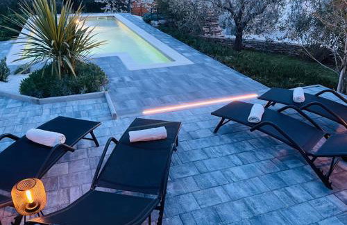 Holiday House Tesser with Pool - Foto 14