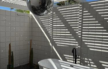 Aerhaus - Mid-Century Oasis - Foto 10