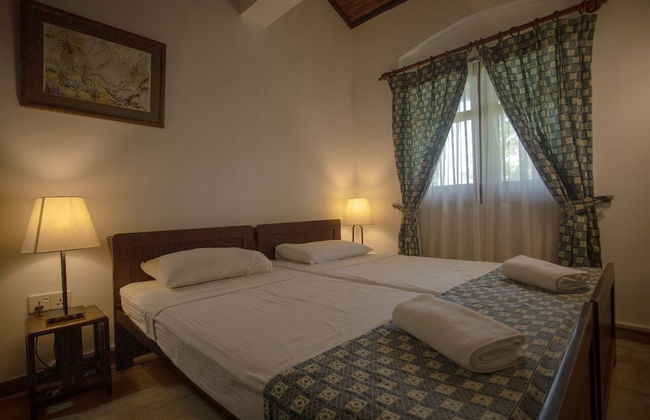 Serenity Lake Front Villa - Foto 54