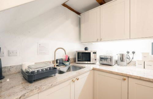 Ollerenshaw Cottage - Photo 23