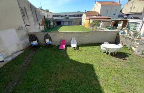 Appart 2 lits tv Wifi Parking Jardin - Foto 10