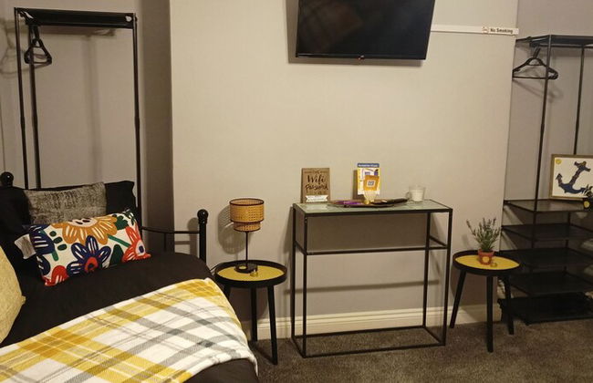 Apartment - Sleeps 5, Free Parking & Sun Terrace - Foto 11