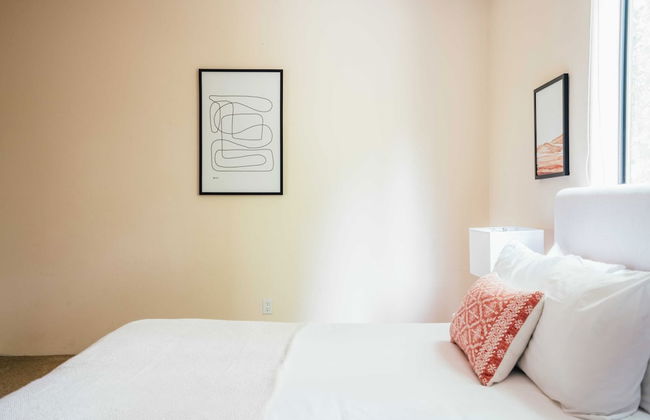 Firefly by Avantstay Spacious Backyard w/ Pool& Hot Tub! - Foto 14