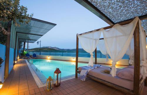 Salty Breeze - Photo 35