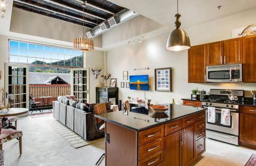 The Owl's Nest @ Manitou: Mtn Views on Main Street - Foto 48