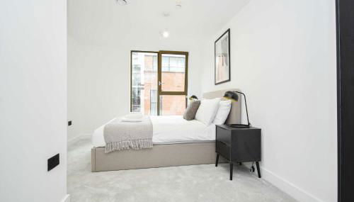 Modern 1 Bed Flat in Central Manchester w Balcony - Foto 3