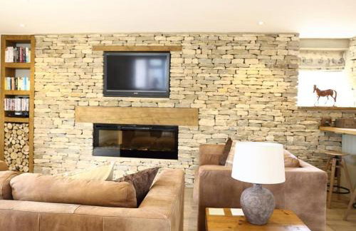 Old Groom's Cottage - Photo 7