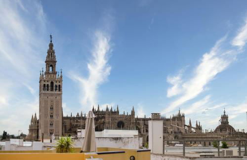 EXCLUSIVE TRIPLEX WITH PRIVATE TERRACE - Photo 12