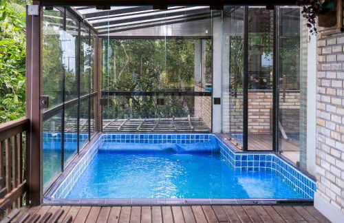 Casa 2, 3 ou 4 pessoas vista incrível com piscina centro Bombinhas carro 4x4 ou potente - Foto 30