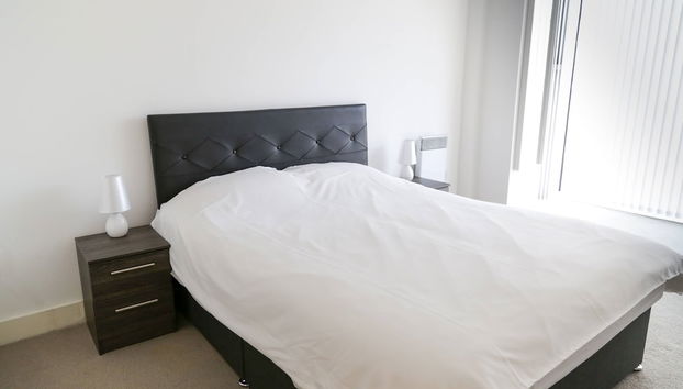 Henry Street - Apt 46 - Photo 2, Room