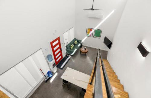 Quantum Tiny Loft at East End Revitalized - Foto 29
