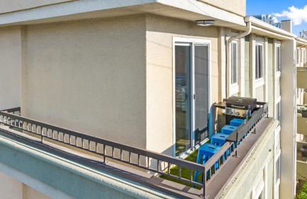 Beverly Hills Penthouse 2 BR Apt with Parking 407 - Photo 15