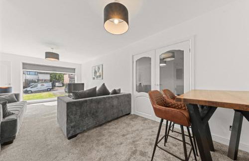 Large 5 Bedroom House Perfect For Group Stays - Free Parking - Near Glasgow - Perfect For Contractors - Foto 12