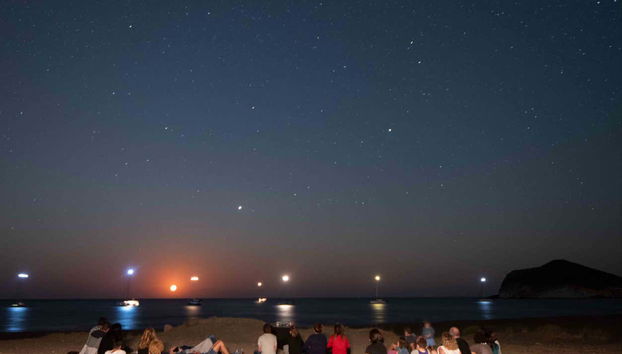 Apparition de la Pleine Lune depuis Genoveses