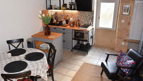 The Street of the Singing Bird. - Foto 3