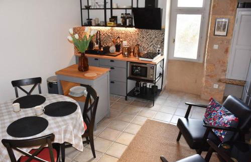 The Street of the Singing Bird. - Foto 3