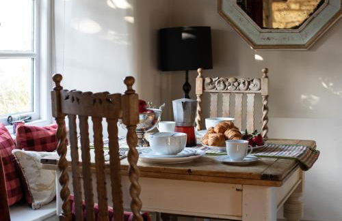 Thimble Cottage - Photo 11