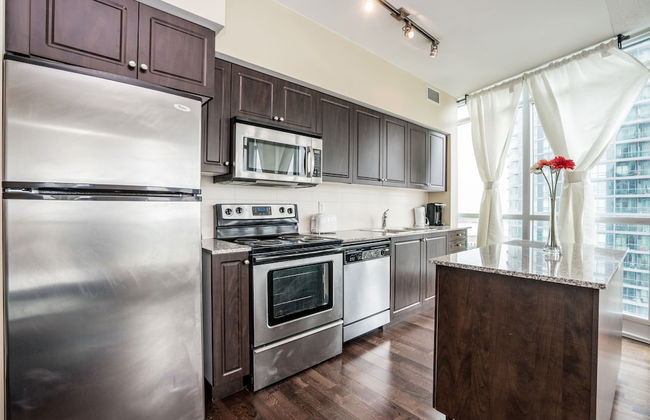 Aaira Suites at Fort York - Foto 12