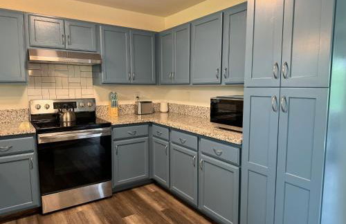 Aloha Hale - Photo 16