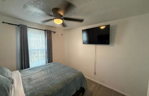 Emmanuel House - Photo 14