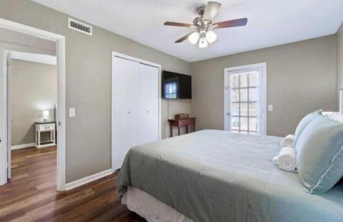 Travis' Place - Convenient and Affordable Location - Foto 4