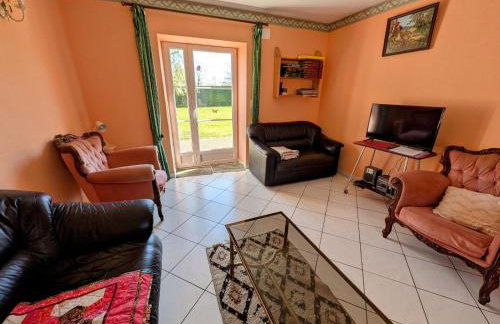 Charmant Gîte Rural avec Jardin en Haute-Saône - FR-1-583-438 - Photo 18