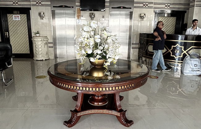 Deluxe Shared Master Bedrooms in Deira - Photo 2