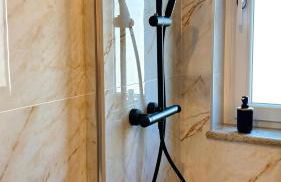 Caldo bilocale con metro sotto casa - Foto 7