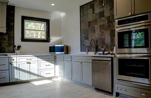 Luxury Oneida Lake Rental for a Fun New York Family Vacation - Foto 14