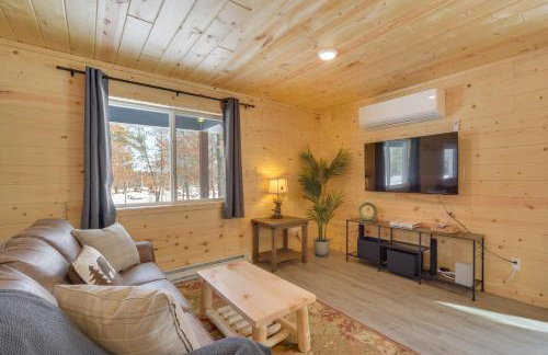 Fish, Swim, Play Voyagers Family Cabin with Yard - Foto 3