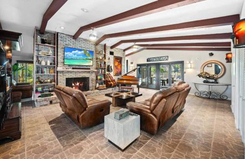 The Creek Resort - Revamped Chic 4BR Haven with Massive Pool, Hot Tub, and Outdoor Space - Foto 3